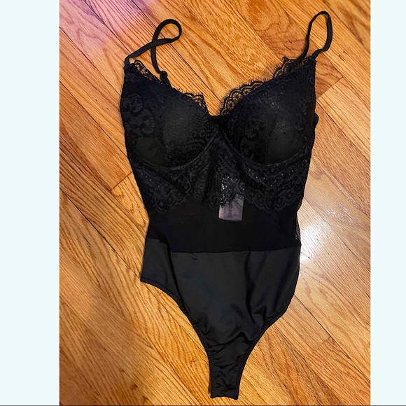 Black Lace Bodysuit - Picture 1 of 3